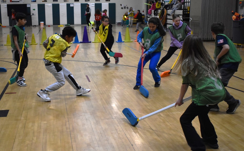 students in physical education class