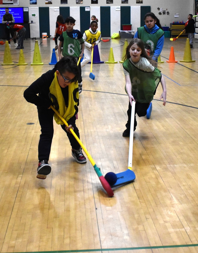 students in physical education class