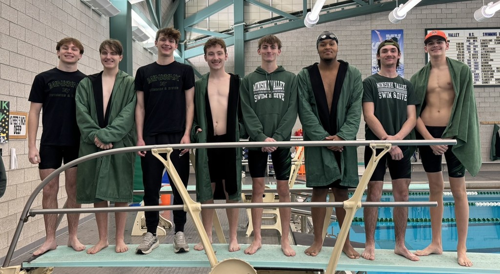 boys varsity swim team