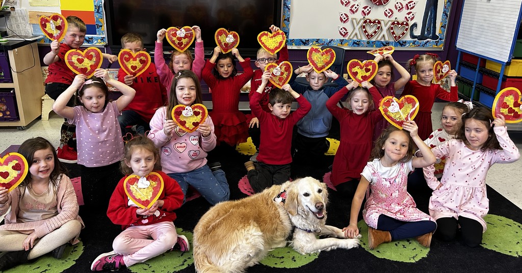 students with valentines