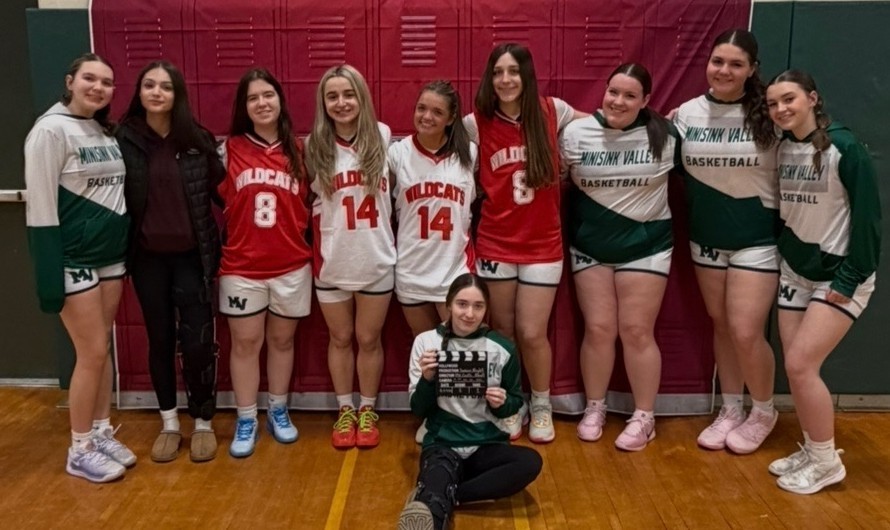 girls basketball players