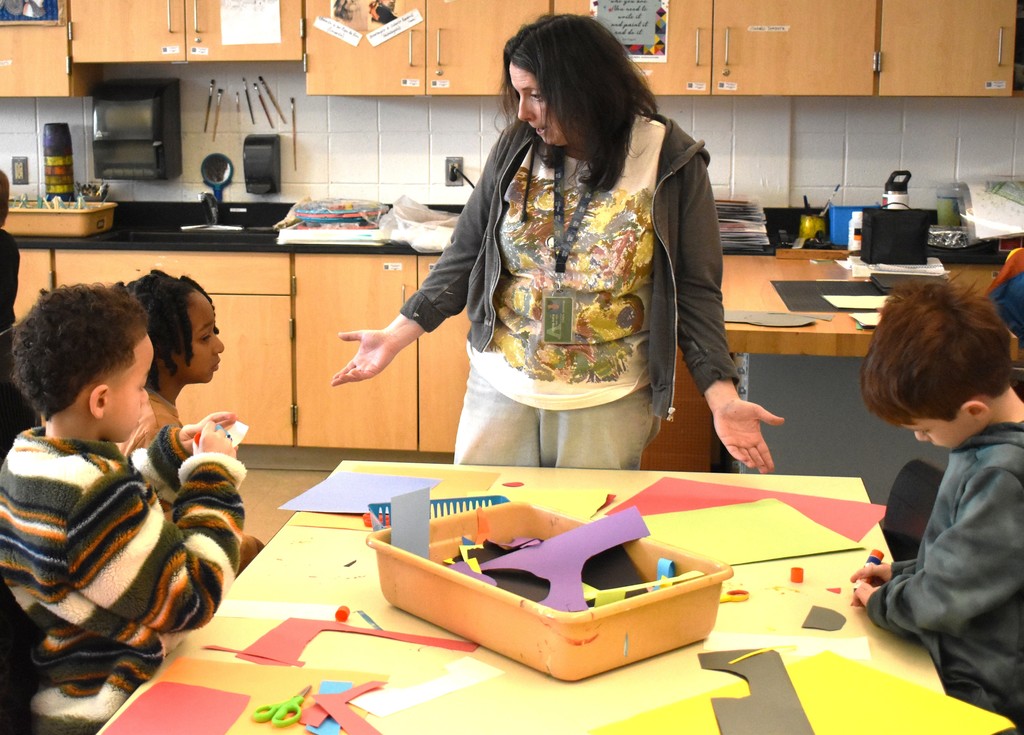 teacher in art class