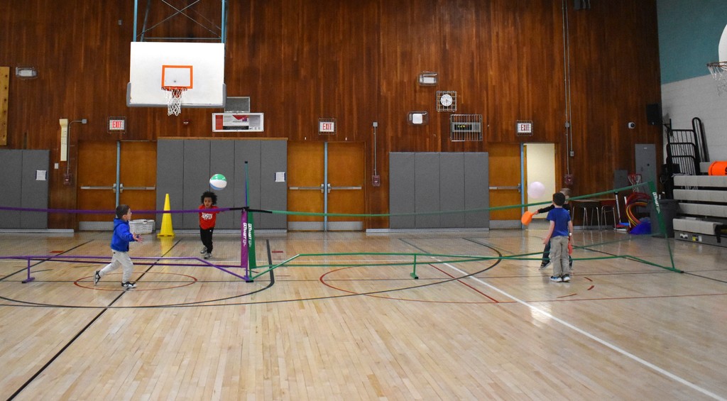 students in physical education class