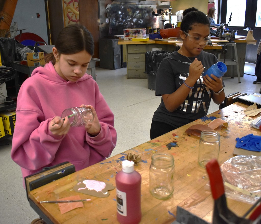 students in technology class