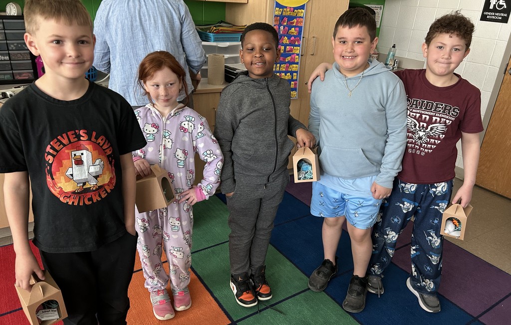 students with chick boxes