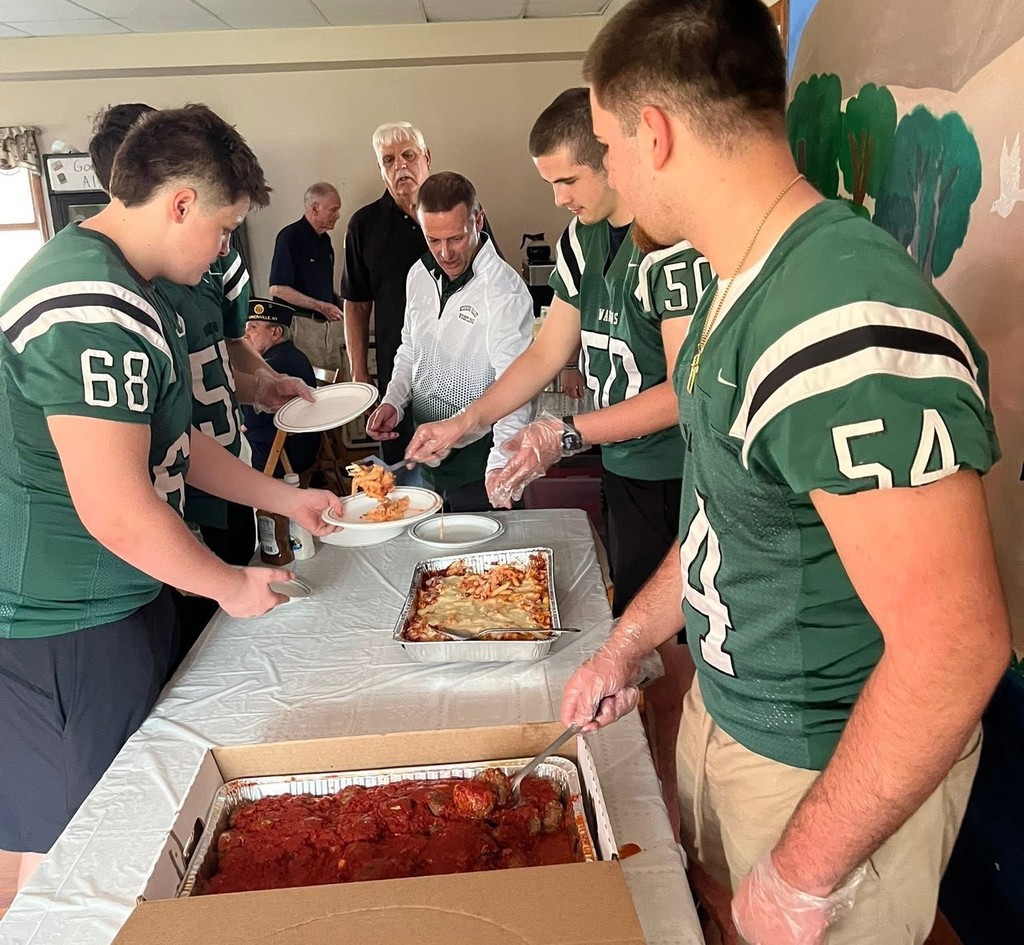 players serving vets