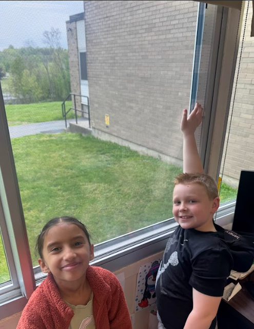 students with measurement tools