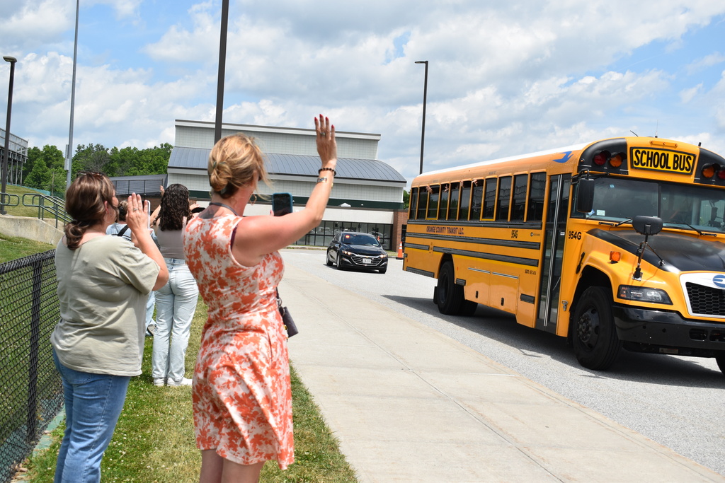 moms and bus