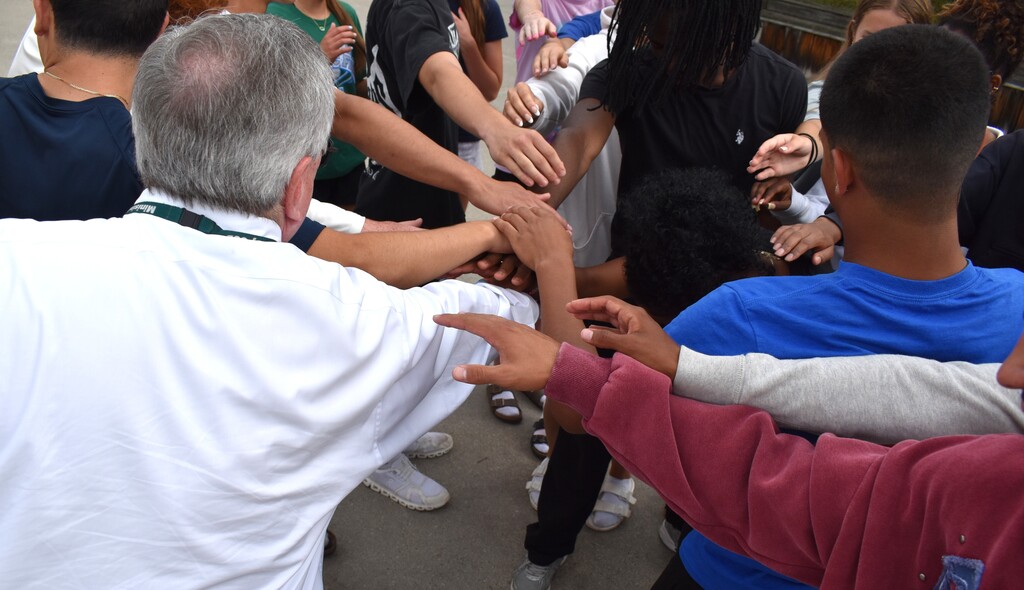 track sendoff