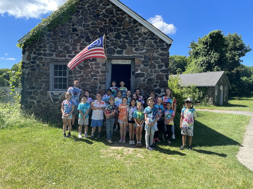 students  on field trip