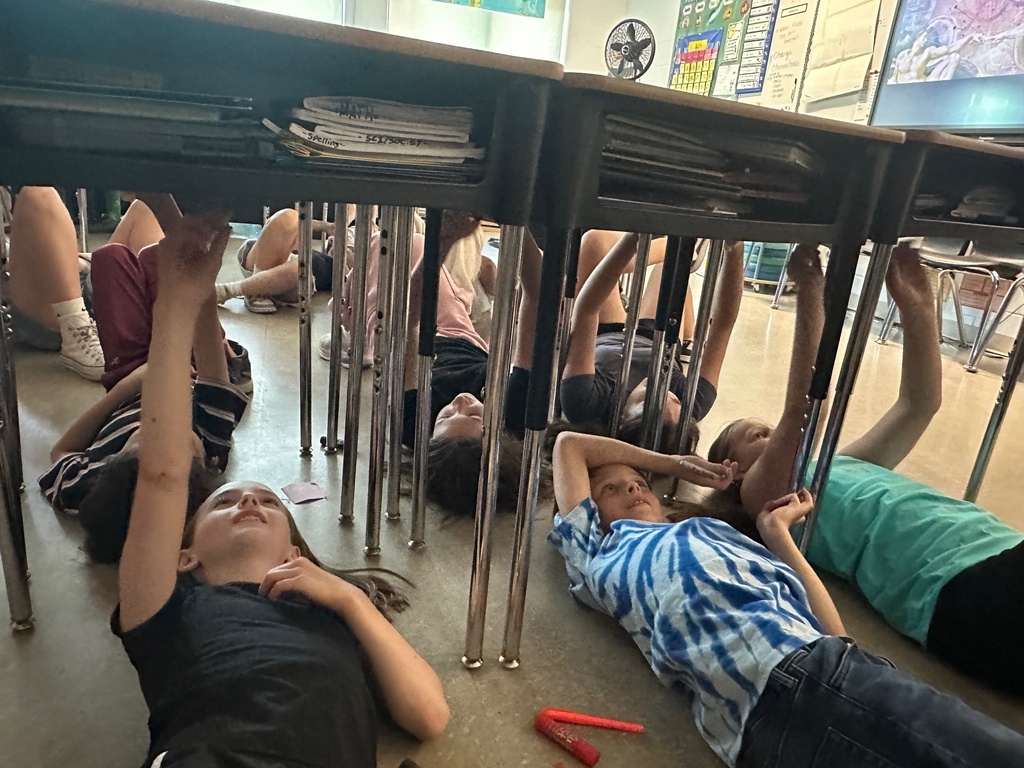 students painting