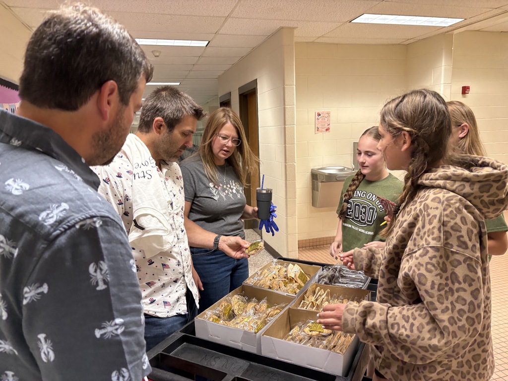 students with c ookies