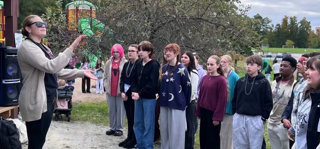 students singing