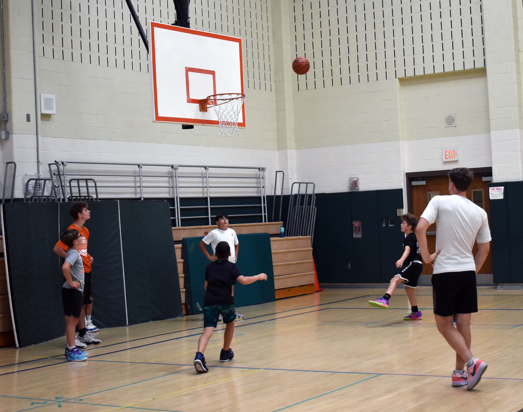 boys playing basketball 