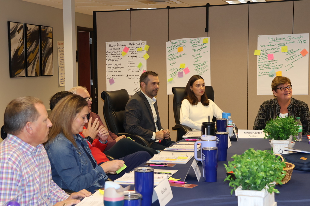 Participants share responses with eachother