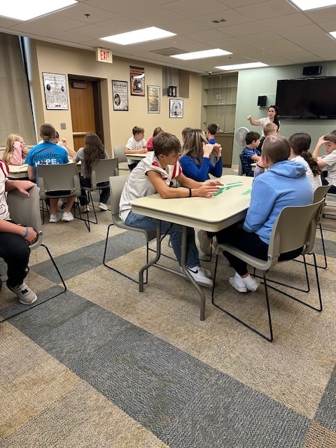 Kids visiting library