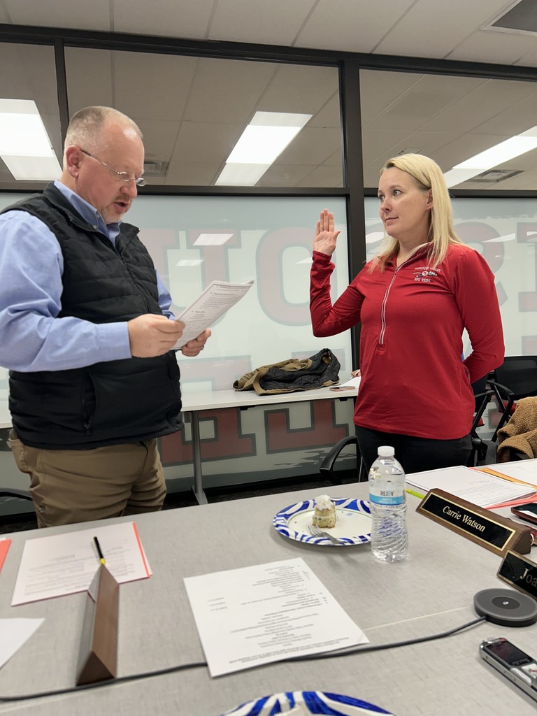 Vice President Carrie Watson taking Vice President Oath - Christi Gochenour
