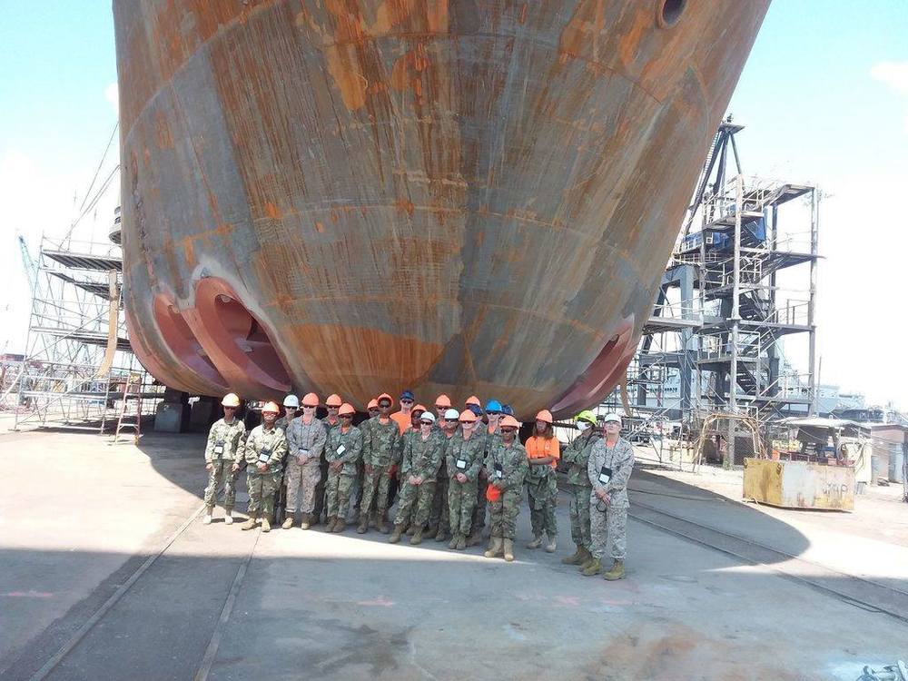 JROTC SREM Campers at shipyard