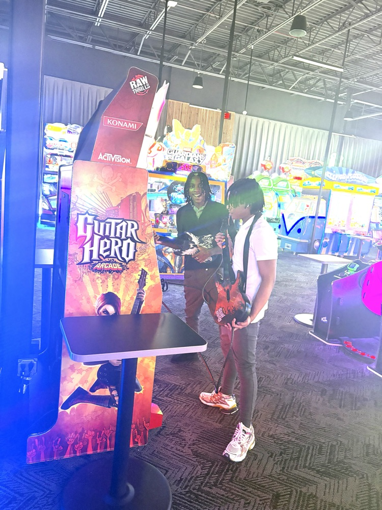 Dave & Busters