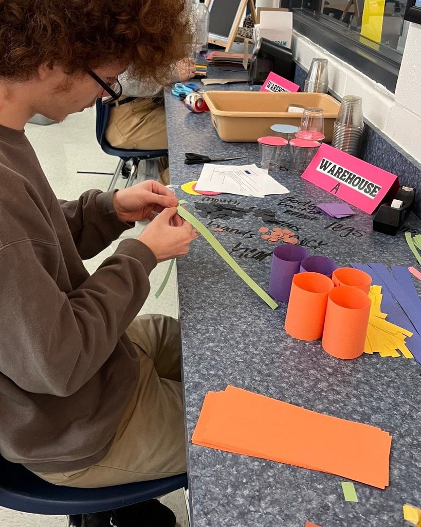 Student working to complete the “Soft Skills & AI – Building Together” challenge.
