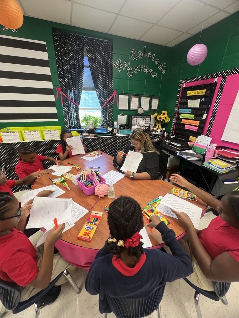 Ms. Colston's small group reading lesson 