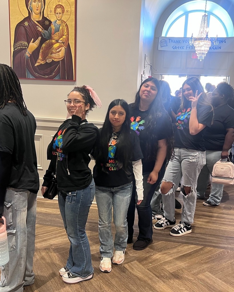 Multicultural Club students working at Greek Fest