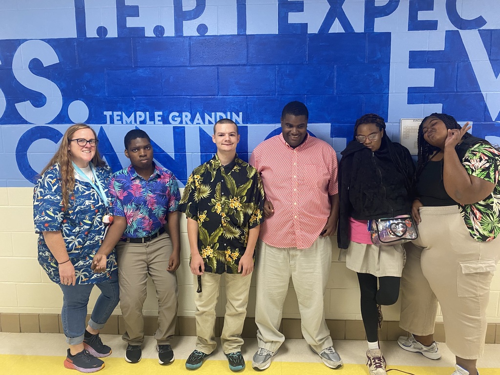 Class photo with teacher 