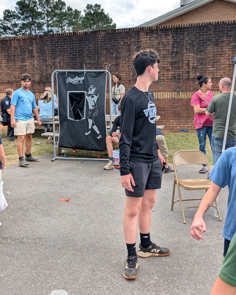 Students volunteering at Fall Festivals