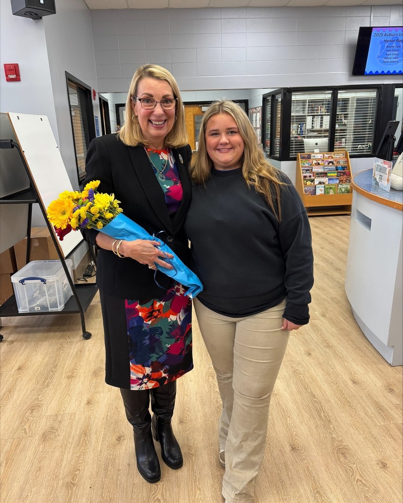 County Commissioner Connie Hudson with FBLA student