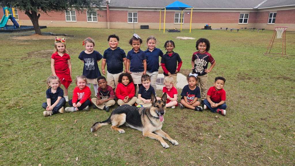 class picture with k9