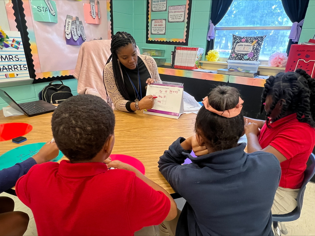 Small Group Area Model Practice with Mrs. Harris