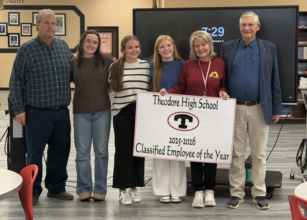 Congratulations to the 2025-2026 Classified Employee of the Year, Mrs. Leigh Ann Gay!