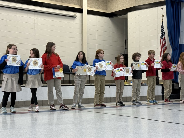 fourth grade honor roll students