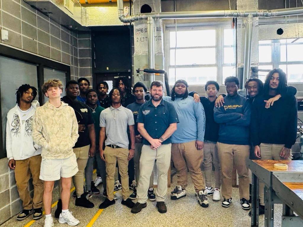 Grayson Air Conditioning CEO with HVAC Students