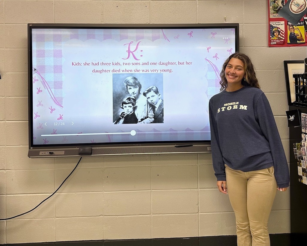 Dual Enrollment U.S. History students displaying their completed research projects with a creative twist!