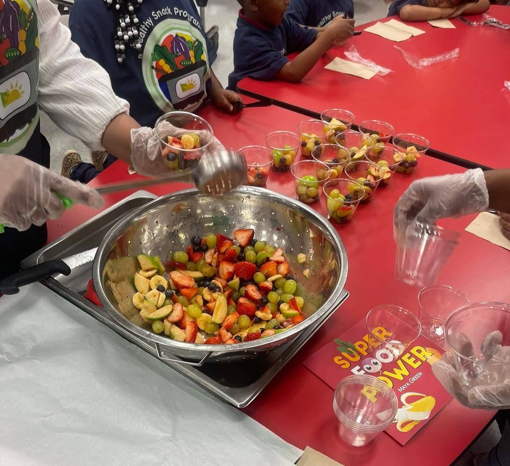 A variety of fruit in a big bowl