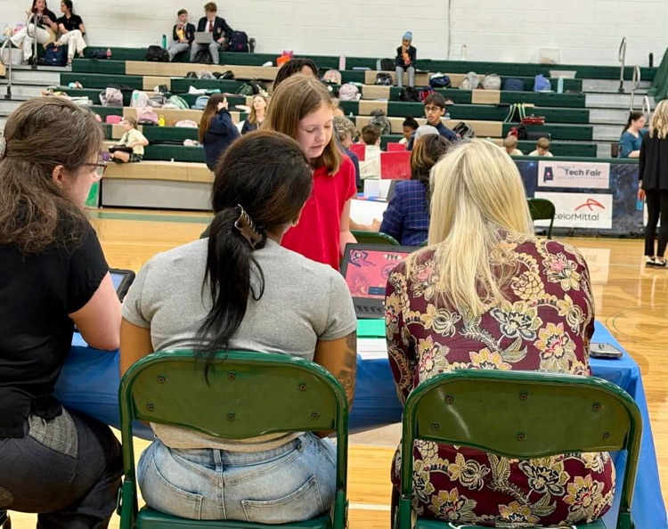 tech fair students presenting project