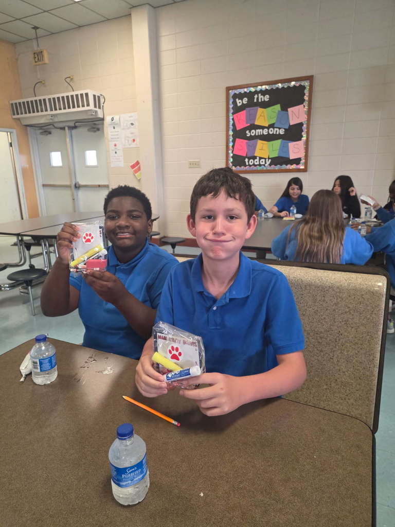 Dr. Agnew visits 6th graders at Hankins Middle School.