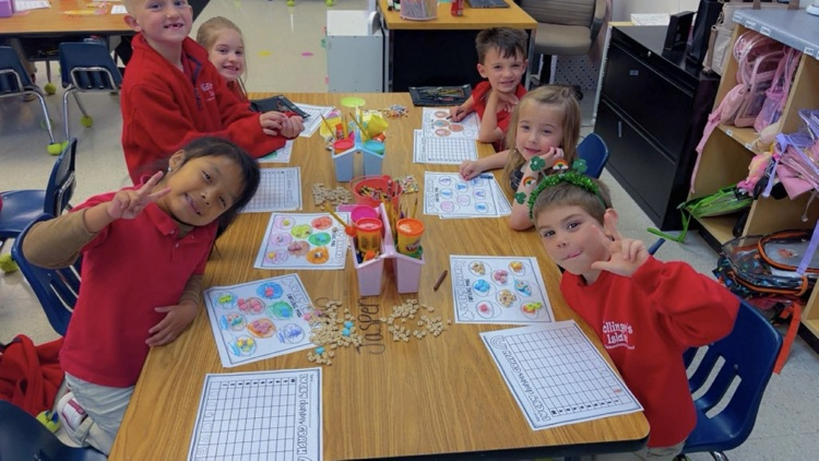 Mrs. Richardson’s Kindergarten class sorting lucky charms. 