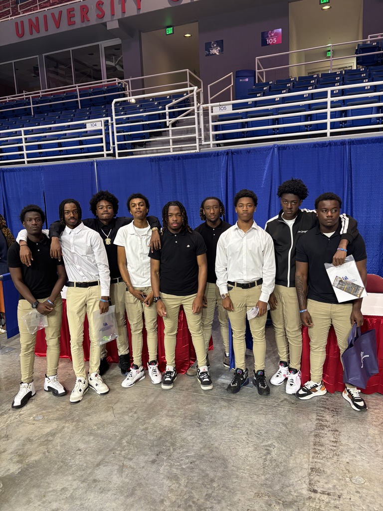 These fine young men with bright futures take a moment from visiting booths for a group pic!