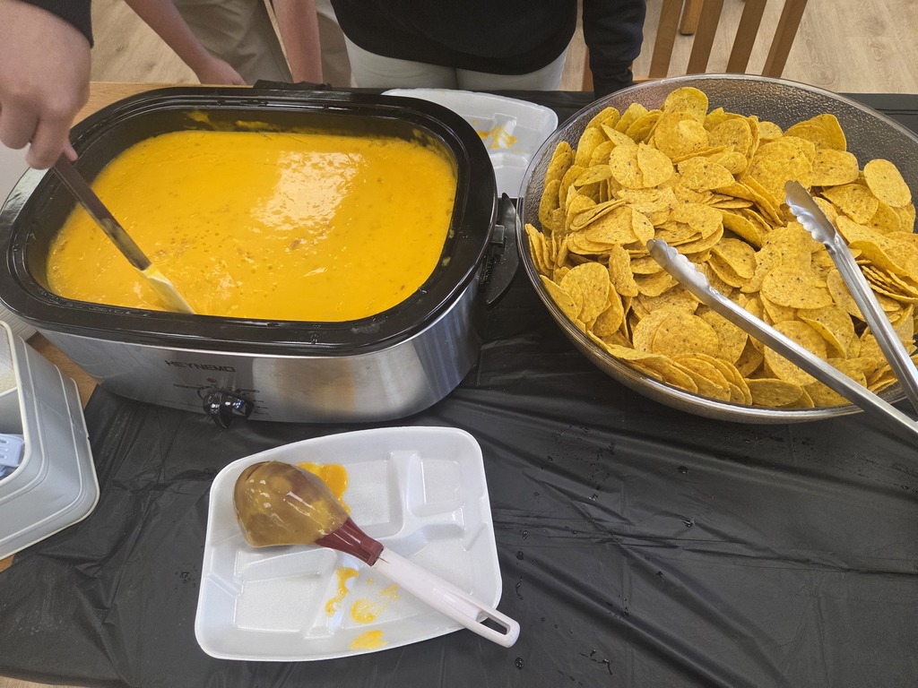 cheese dip and nacho cheese