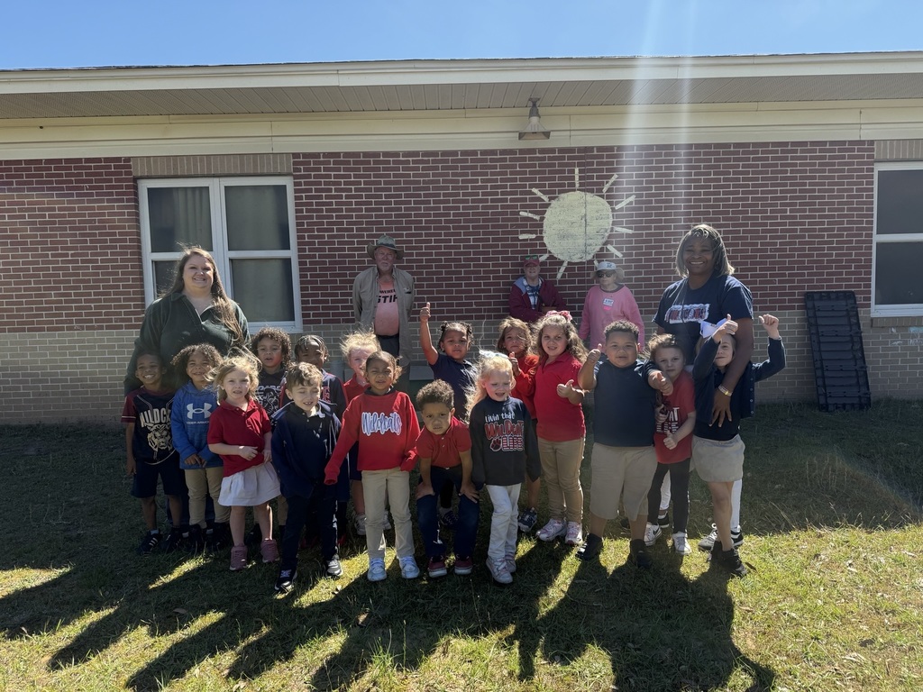 PreK classes enjoyed an Earth Day activity with some of our local Master Gardeners. The students participated in helping to plant in the flower beds on the PreK playground. A special thank you to Marion Platt, Phil Platt, and Penny Platt, for volunteering your time to help our little ones beautify their school! 
