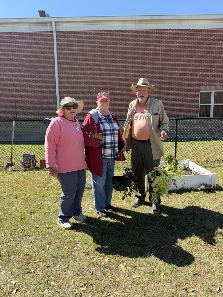 PreK classes enjoyed an Earth Day activity with some of our local Master Gardeners. The students participated in helping to plant in the flower beds on the PreK playground. A special thank you to Marion Platt, Phil Platt, and Penny Platt, for volunteering your time to help our little ones beautify their school! 