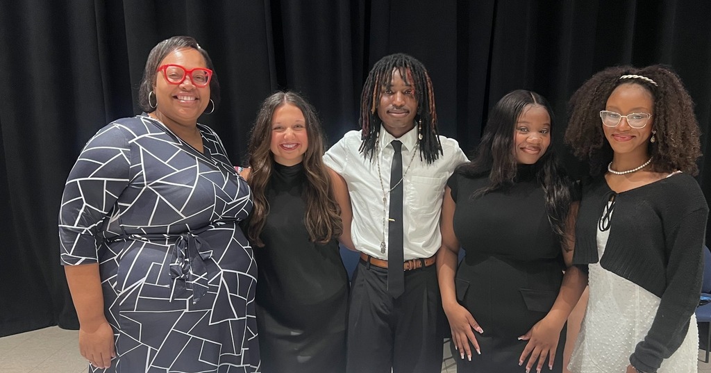 The National English Honor Society (NEHS) held its annual induction ceremony.