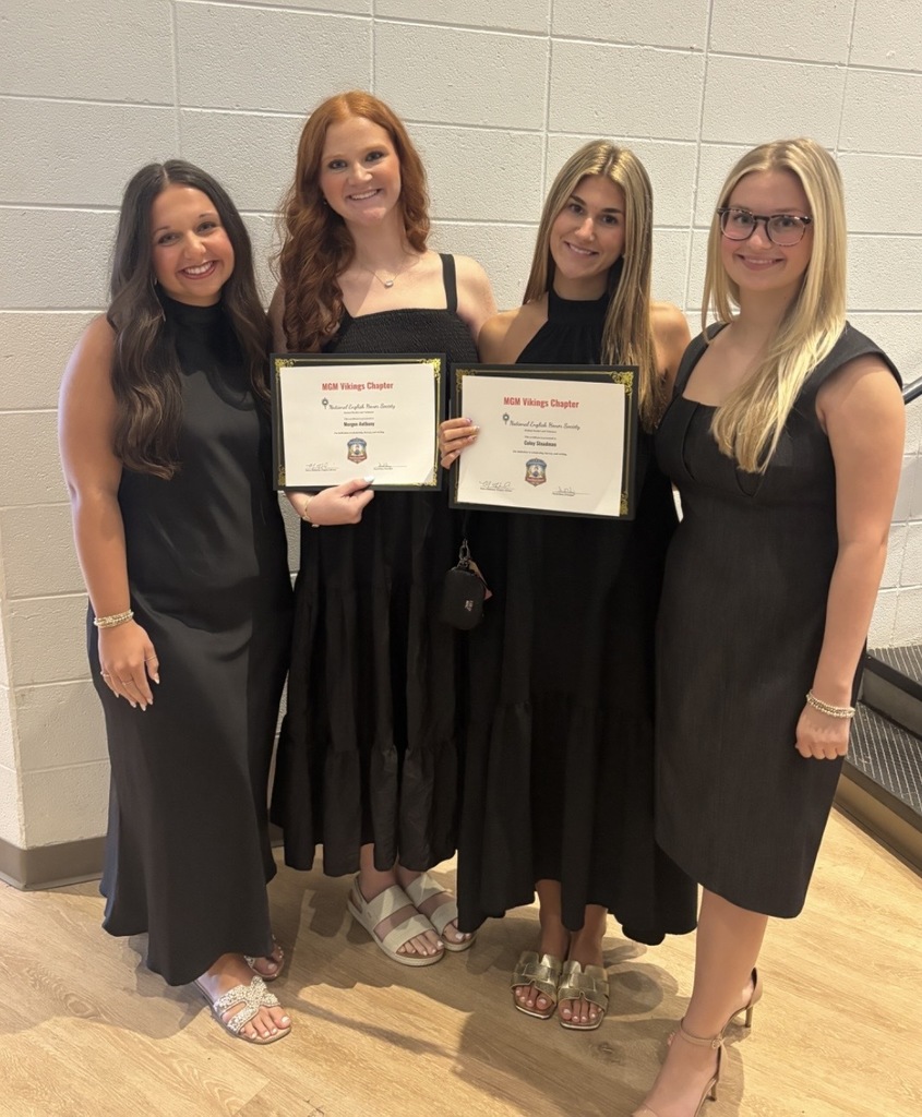 The National English Honor Society (NEHS) held its annual induction ceremony.