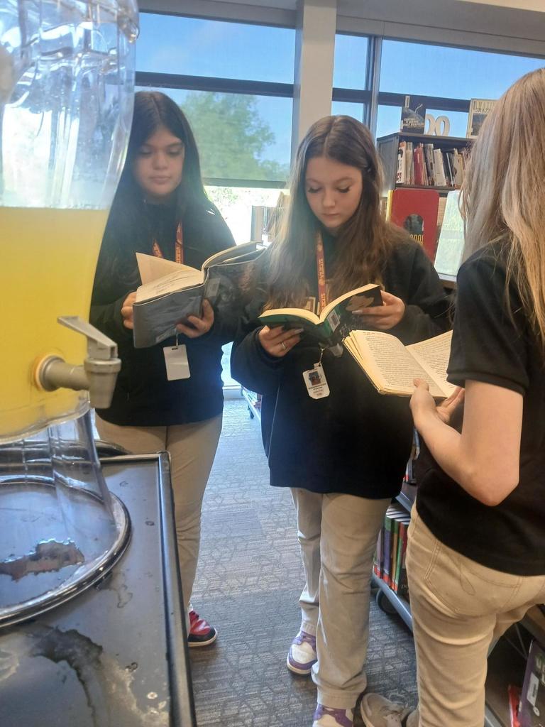Girls reading