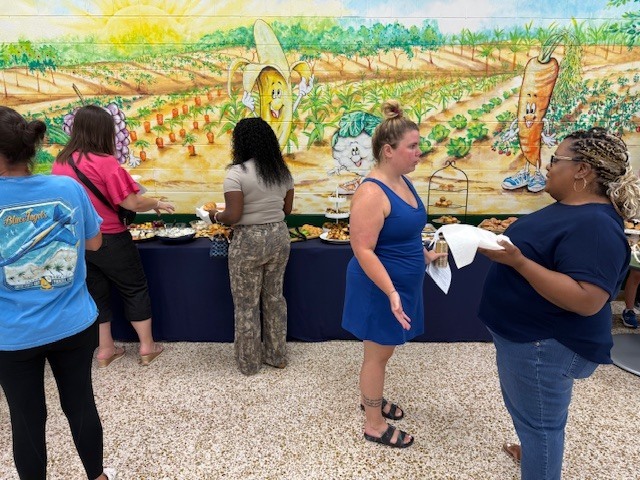 volunteer brunch pics