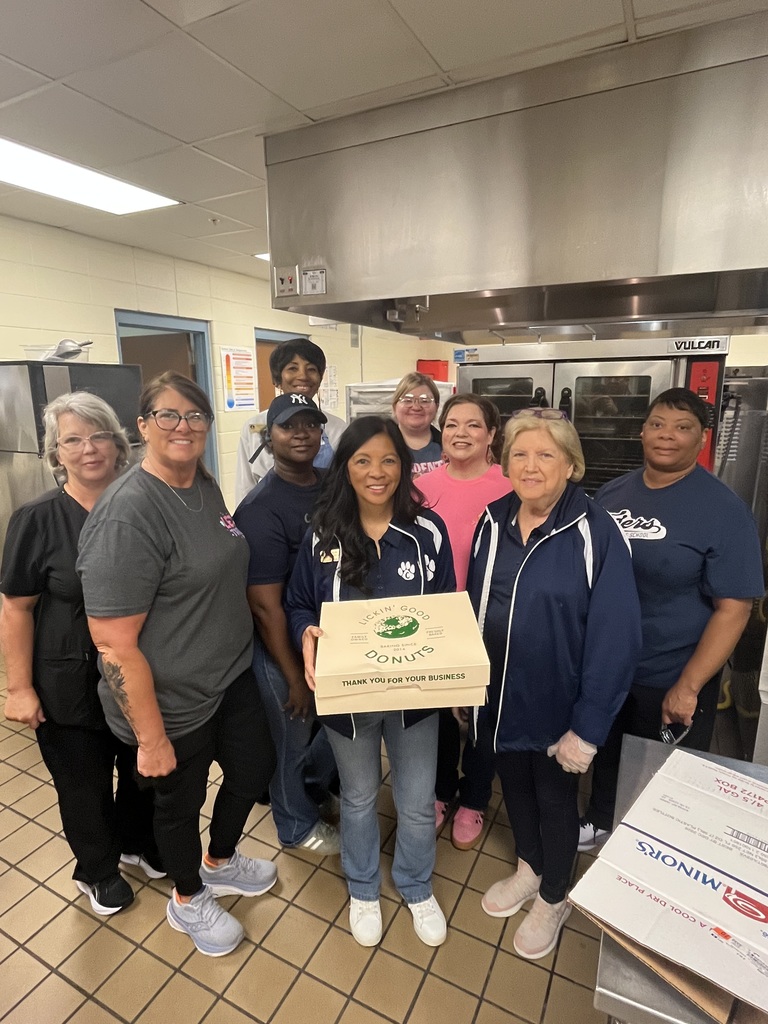 Cafeteria Staff - Lunch Hero Day 5-1-26