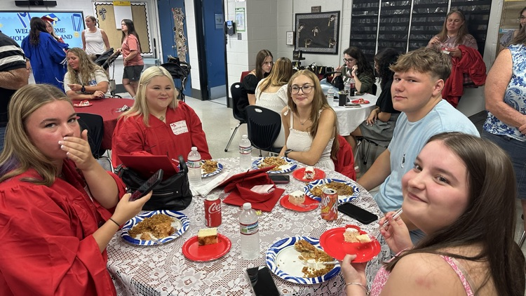 class of 2026 with refreshments 