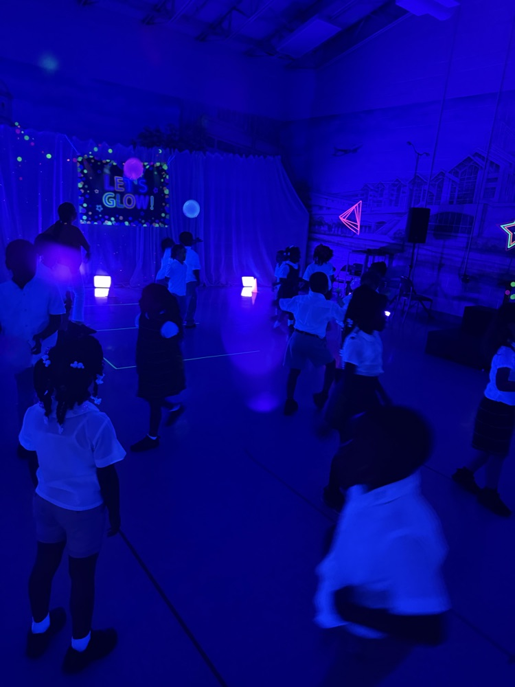 picture from iReady Glow Party celebration 
